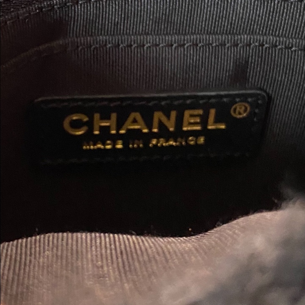 ‼️SOLD‼️Chanel River Tweed Crossbody Houndstooth - Picture 4 of 15